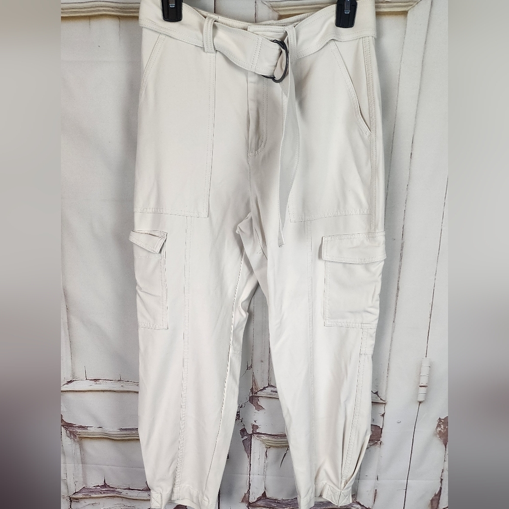 Banana Republic Cargo Cropped Belted pants